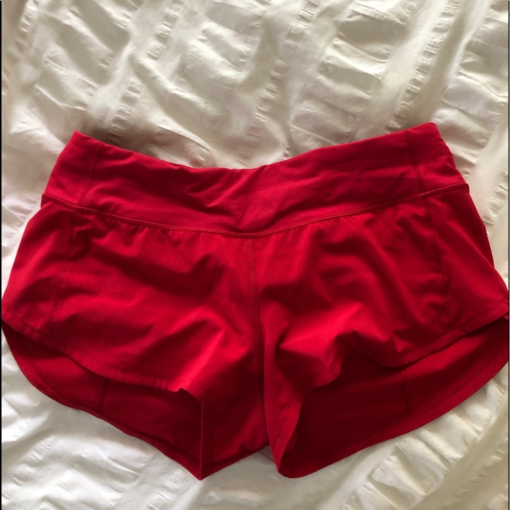 Size 4 lulu lemon speed short 2 1/2 inch
